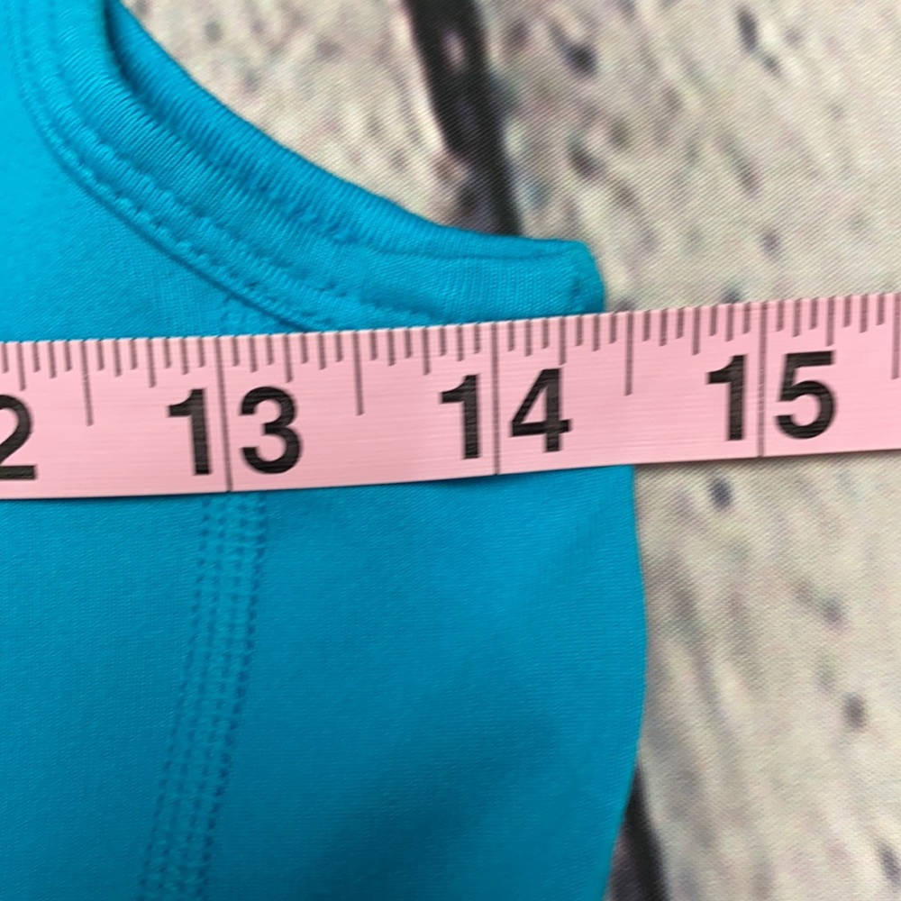 Reebok Blue Activewear Tank Top Size: XS - Picture 10 of 17